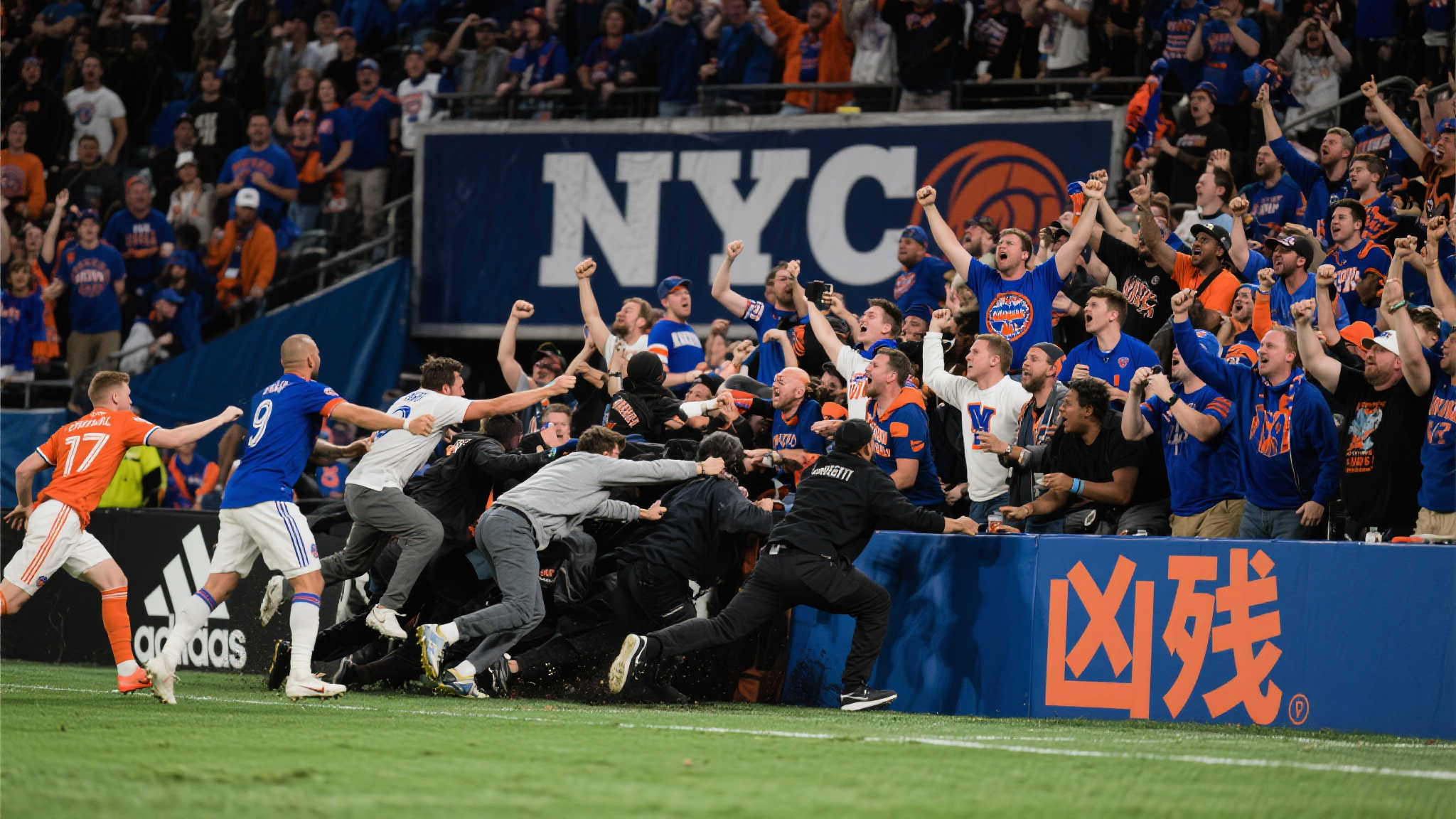 個俱樂部管 個俱樂部管